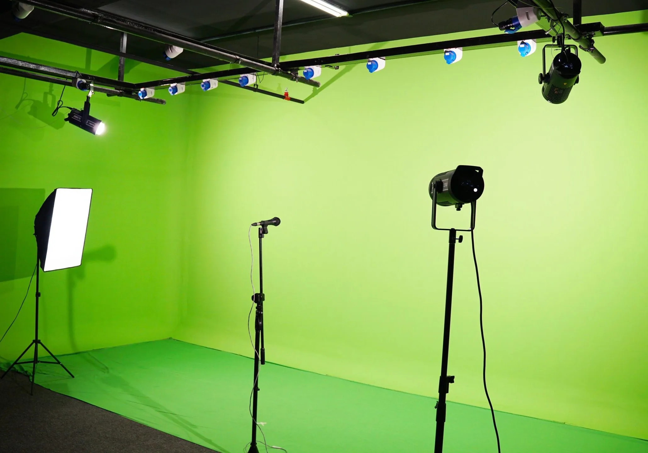 Green Screen Studio Room
