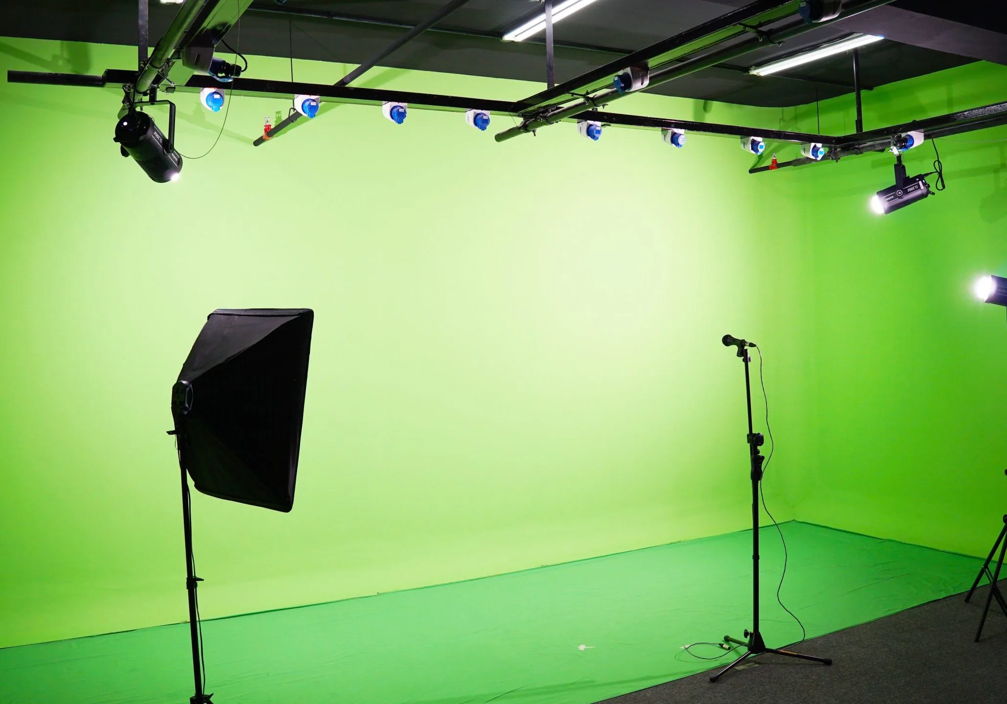 Green Screen Studio Room